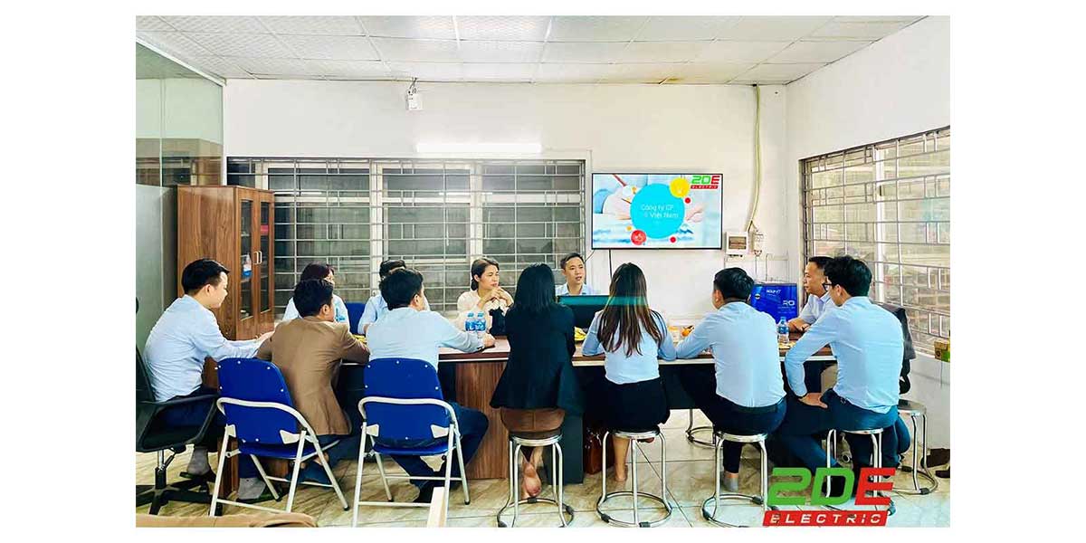 Đội ngũ nhân sự 2DE